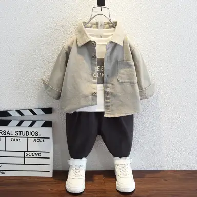 ベージュ