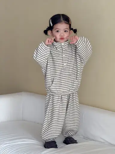 アイボリー