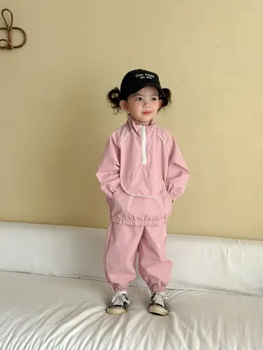 ピンク