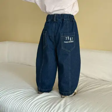 ダークブルー デニム パンツ