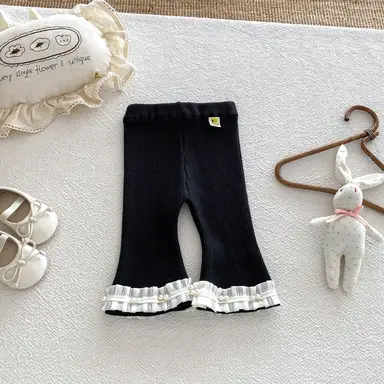 ブラック パンツ