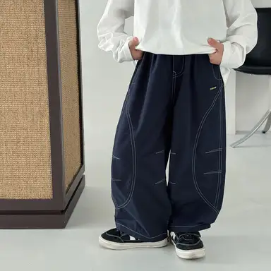 ネイビー