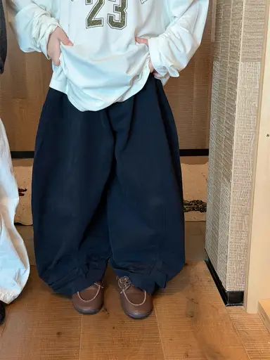 ネイビー