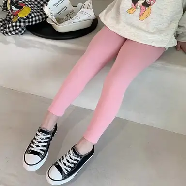 ピンク レギンス
