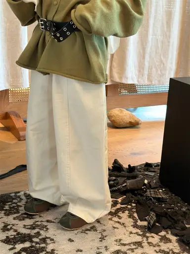 アイボリー