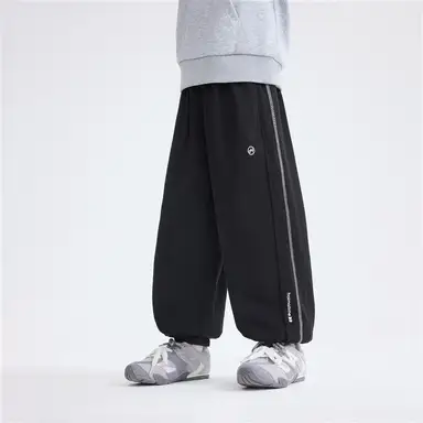 ブラック パンツ