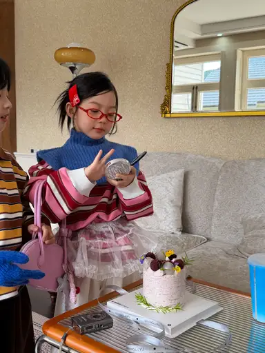 ピンク