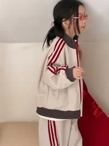 アイボリー
