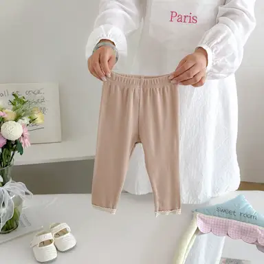 ベージュ レギンス