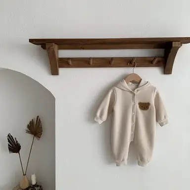 ベージュ