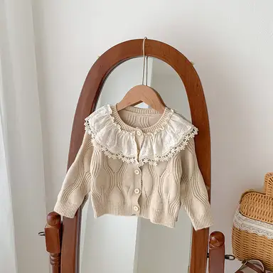 ベージュ