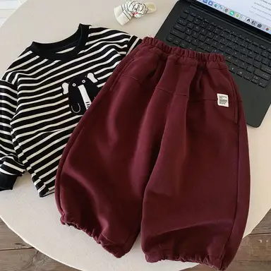 レッド パンツ