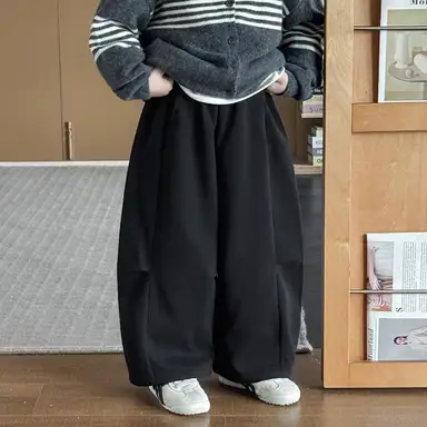 ブラック
