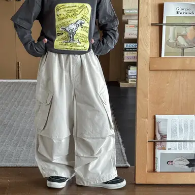 アイボリー