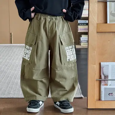 グリーン