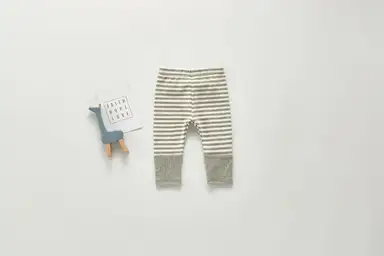 ライトグレー レギンス