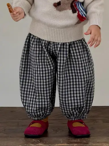 ブラックチェックパンツ