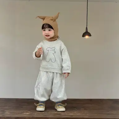 グレートップス + グレーパンツ