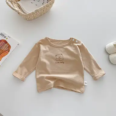 ベージュ