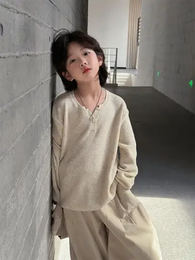 アイボリー