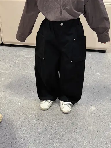 ブラック