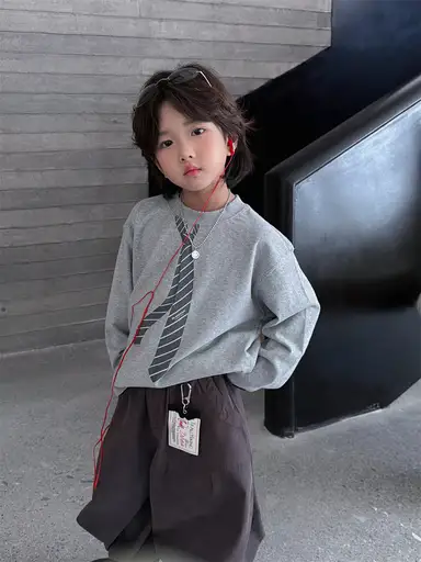 グレー トップス