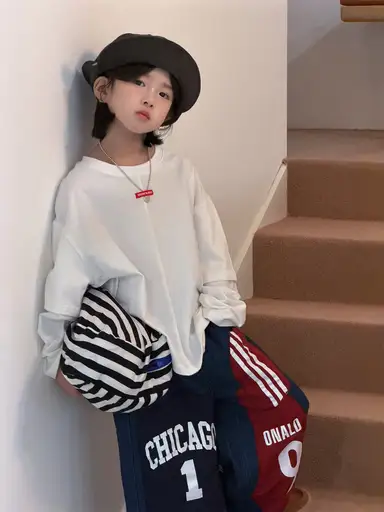 アイボリー