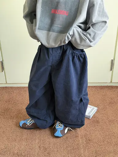 ネイビー