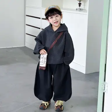 ブラック
