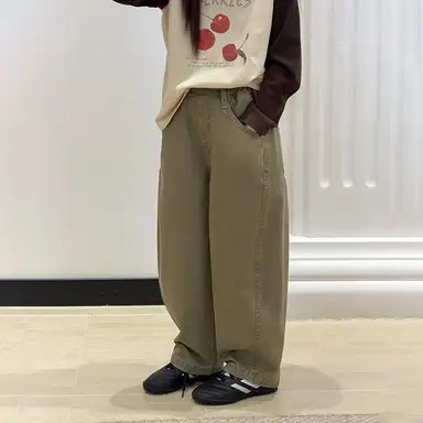 グリーン