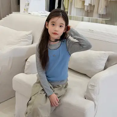 グレー長袖Tシャツ＋ブルーベストセット