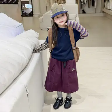 ネイビー