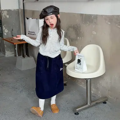 アイボリー