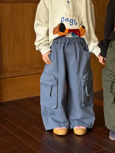 ブルー