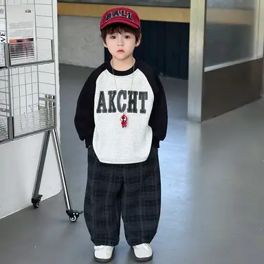 ブラック トップス＋パンツセット