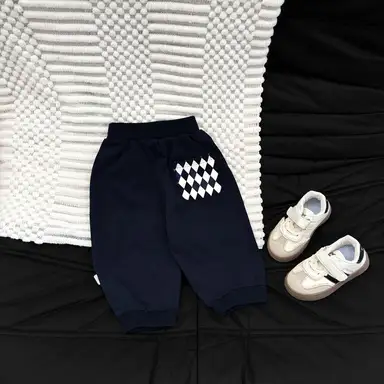 ネイビー