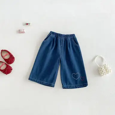 デニムパンツ