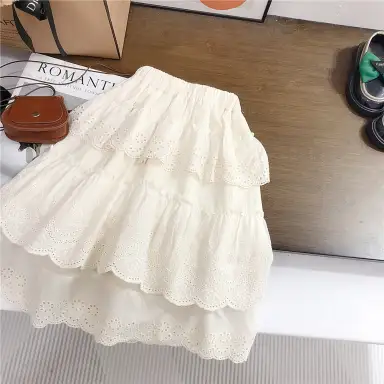 アイボリースカート