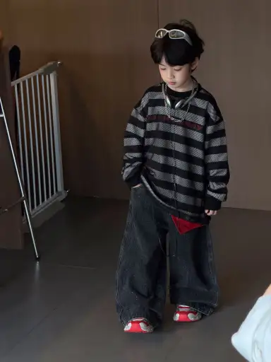 ブラック