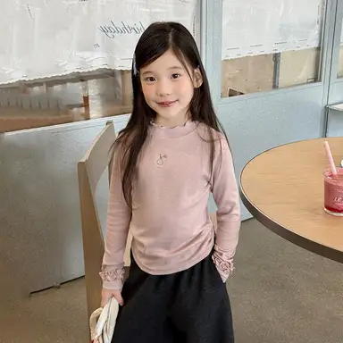 ピンク