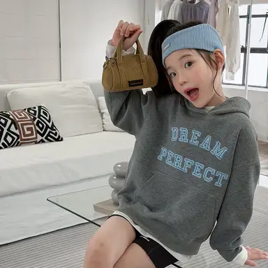 ダークグレー