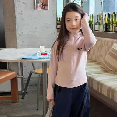 ピンク