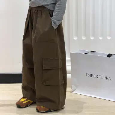 ブラウン