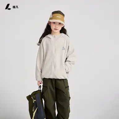 アイボリー