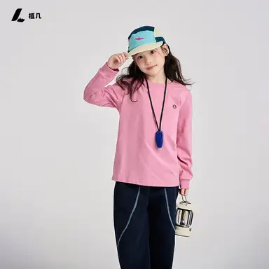 ピンク