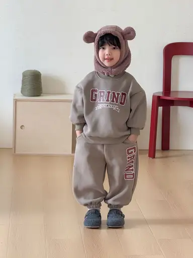 ブラウン 上下セット