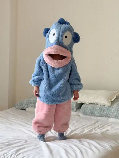 ブルートップス＋ピンクパンツセット