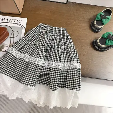 ブラックチェックスカート