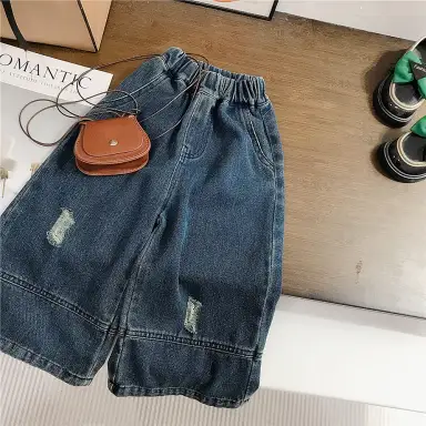 デニムパンツ