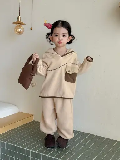 ベージュ 上下セット